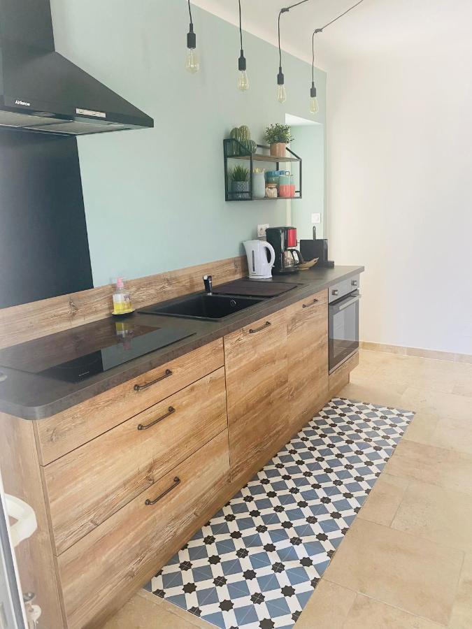 La Maison D A Cote 8 A 10 Personnes Carpentras Exteriör bild
