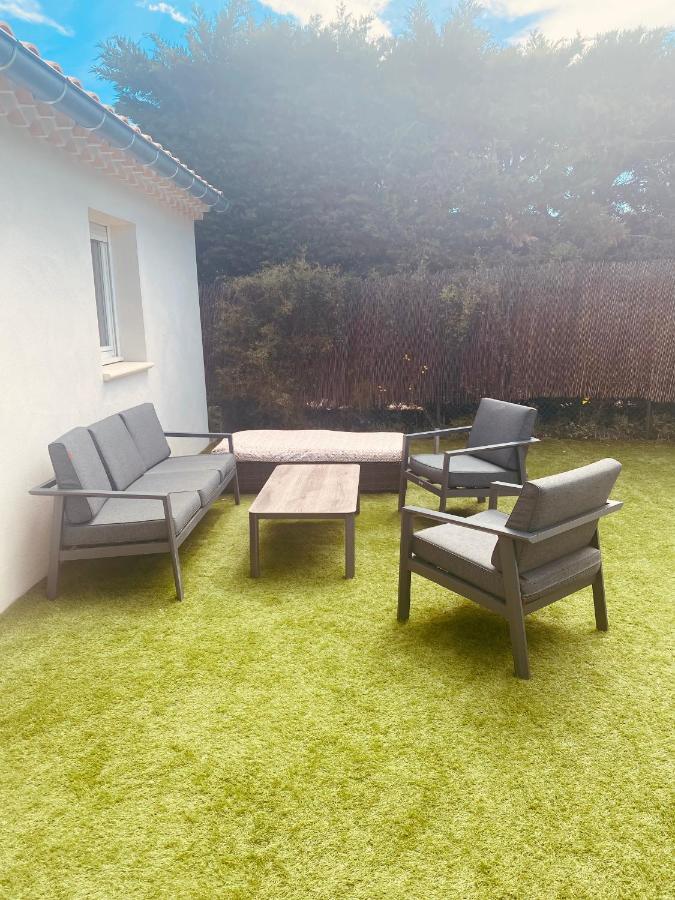La Maison D A Cote 8 A 10 Personnes Carpentras Exteriör bild